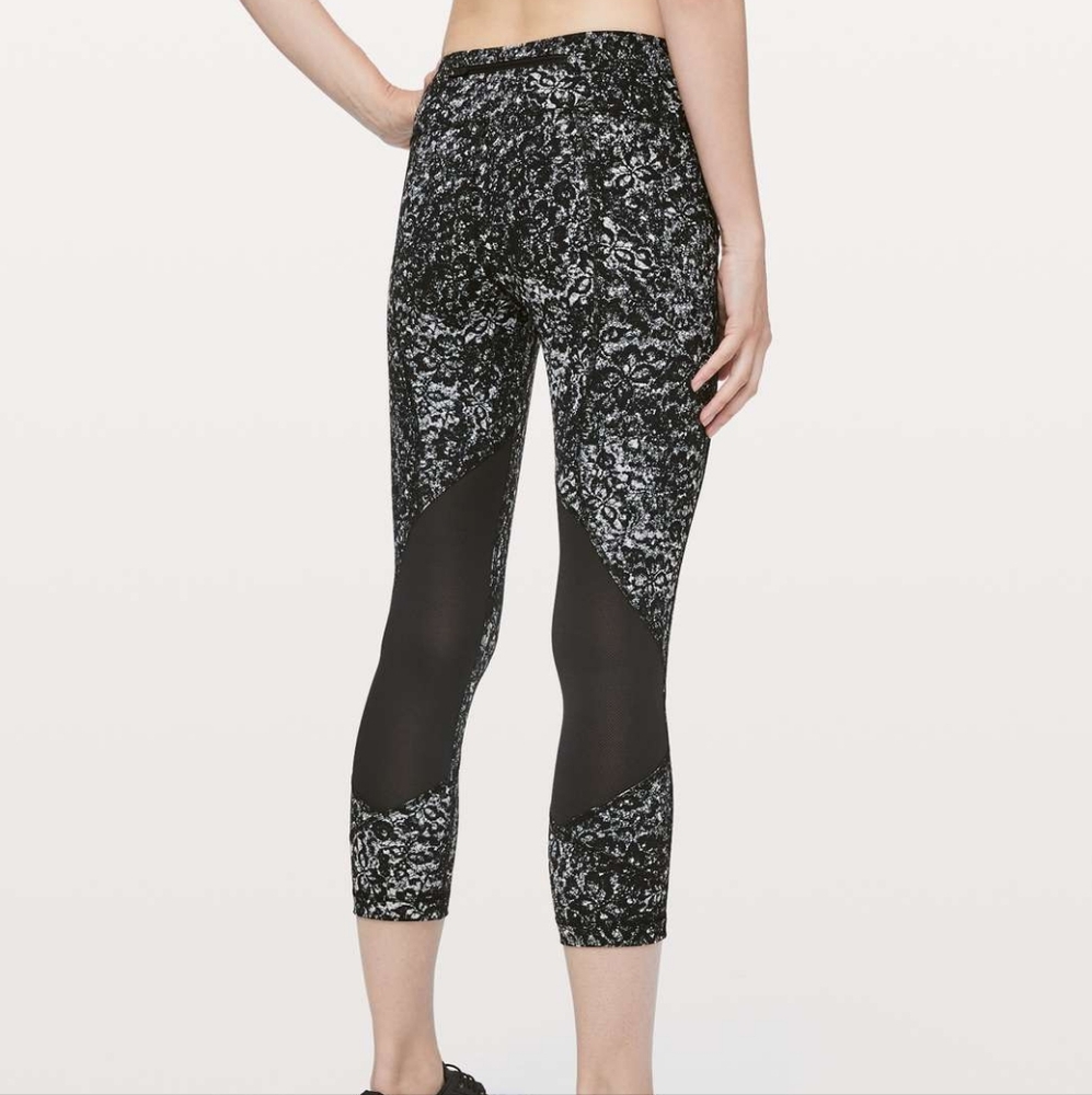 EUC 💎 Lululemon Luxtreme Pace Rival Crop *22"Achromatize Ice Grey Black Size 2
